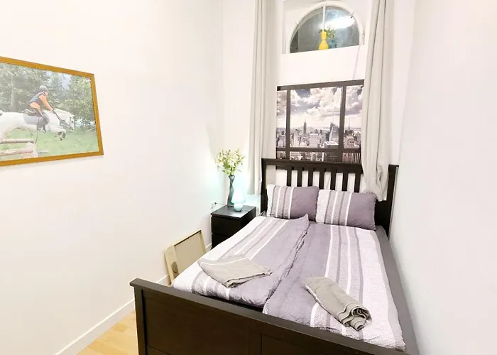 Comfortable In Lugner City Area Вена